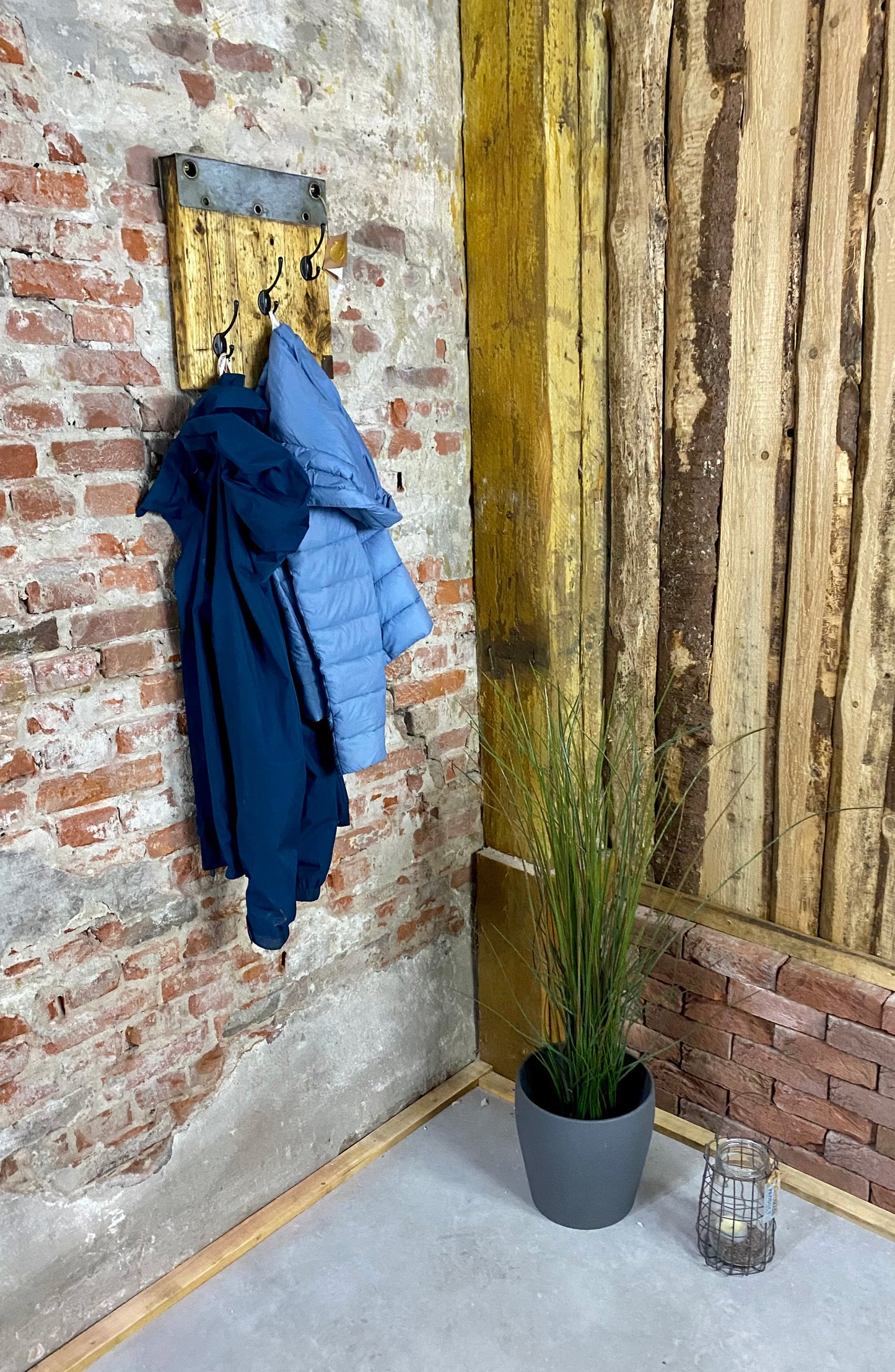 Garderobe mit 3 Haken