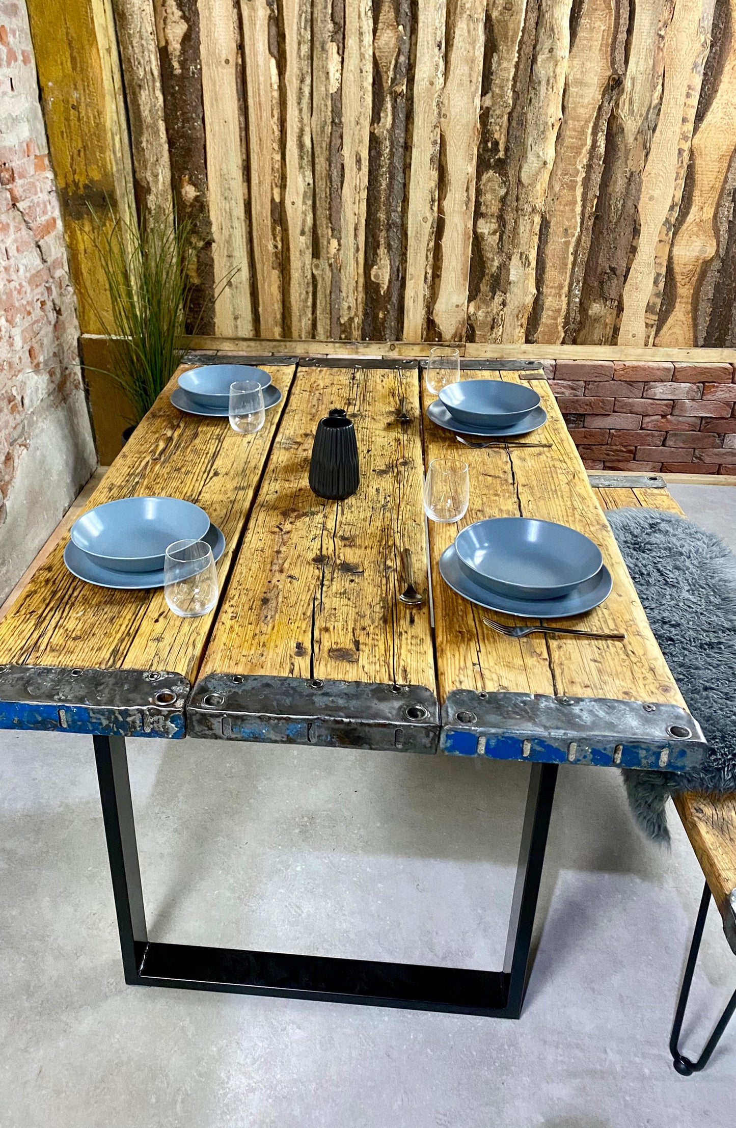 Esszimmertisch
