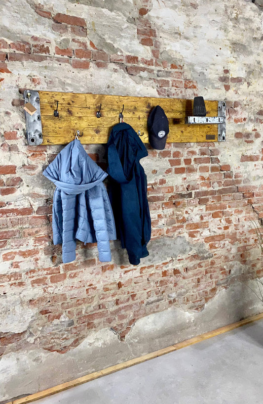 Garderobe mit Ablage
