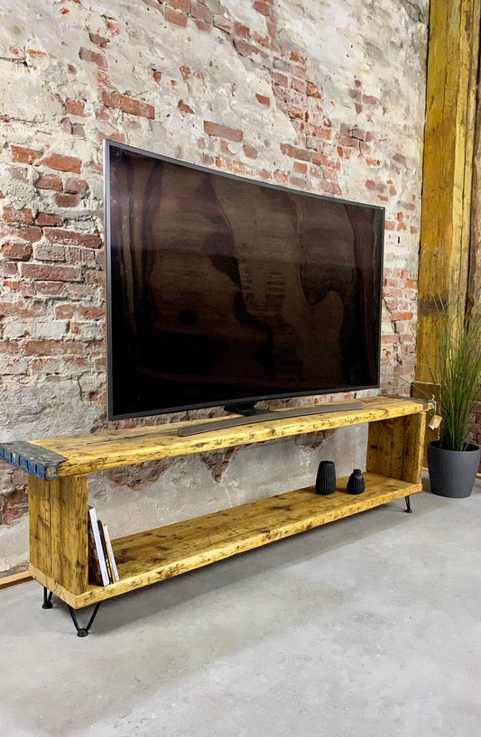 TV Board